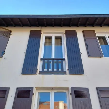 Centre - Spacieux - Calme - Chic Et Cosy - Parking * 比亚里茨