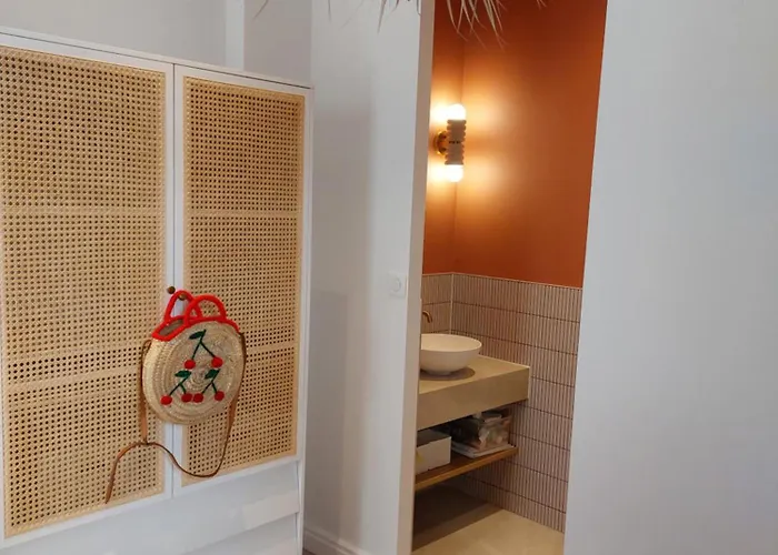 Centre - Spacieux - Calme - Chic Et Cosy - Parking